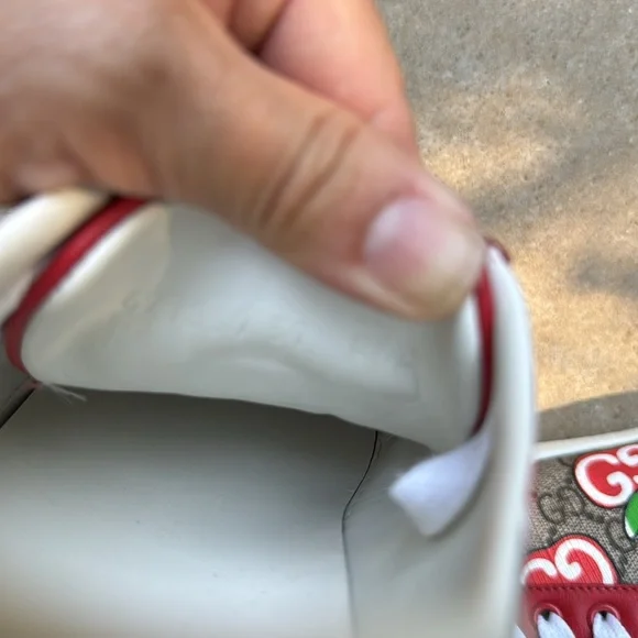Gucci Red and White Apple Pattern Sneakers - Picture 6 of 7